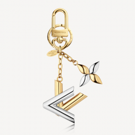 Shop Louis Vuitton MONOGRAM Dragonne Key Holder (M65221) by SpainSol
