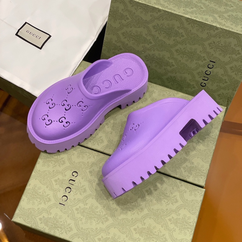 Gucci Women's platform perforated G sandal purple