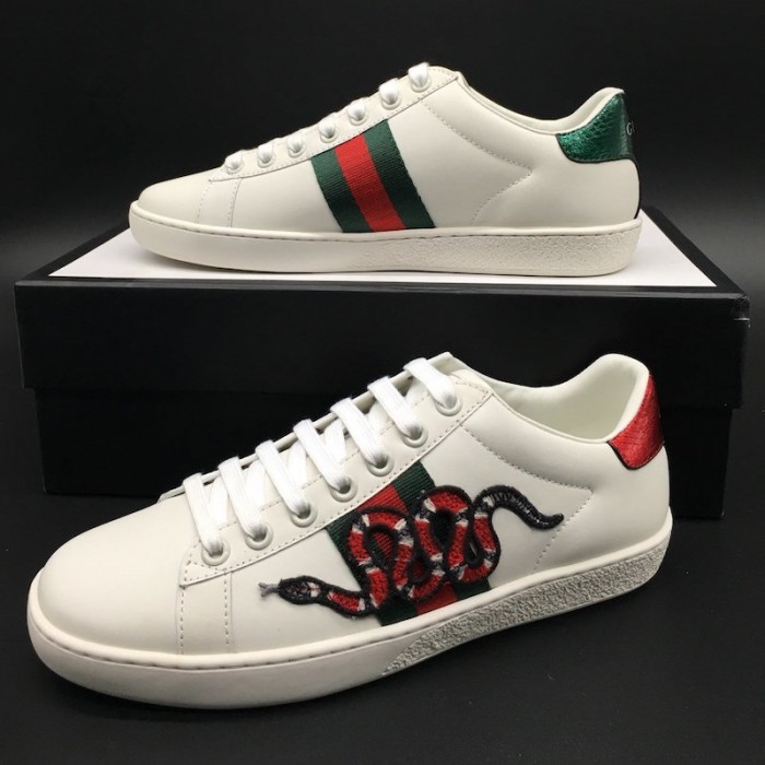 gucci sneaker with snake