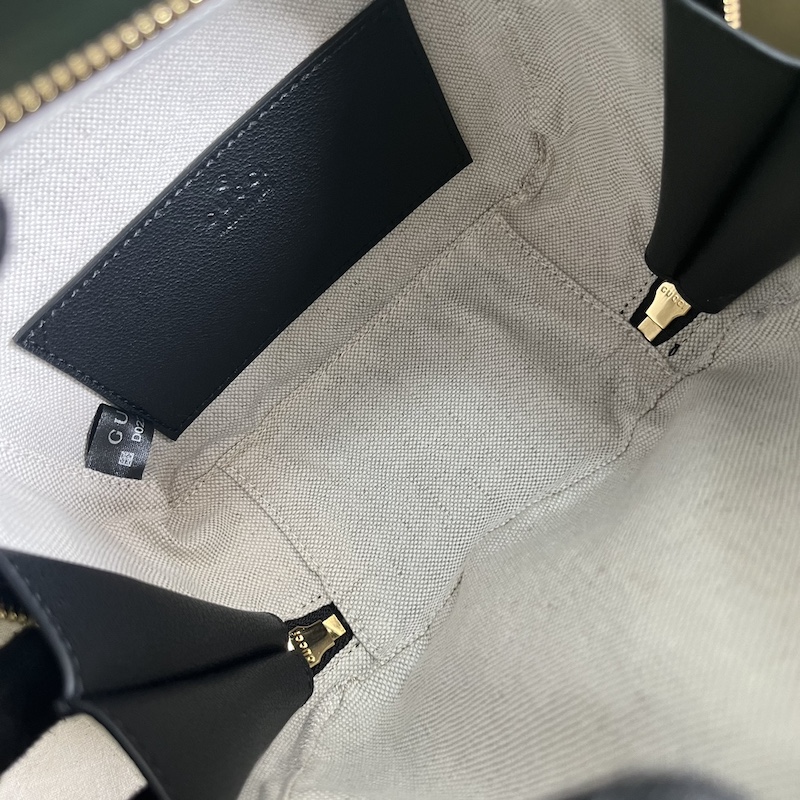 Gucci Blondie top handle bag Black ‎744434