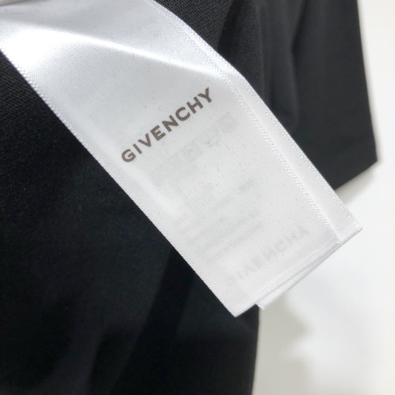 Givenchy 4g T-Shirt With Tag Effect Moon Print Black