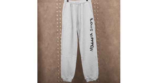 Shop Louis Vuitton Street Style Plain Joggers & Sweatpants (1A9GXP) by  LesAiles