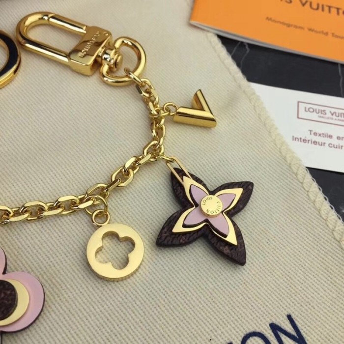 Blooming Flowers Chain Bag Charm S00 - Accessories M01414