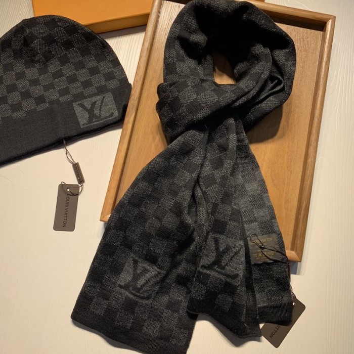Louis Vuitton mens petit hat and scarf set BLACK