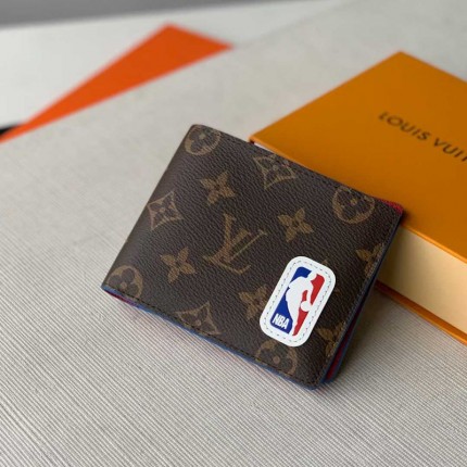 LV x NBA Monogram Multiple Wallet M80105