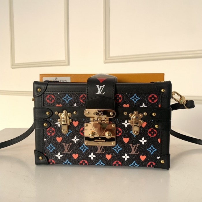 LV Game on Petite Malle M57454